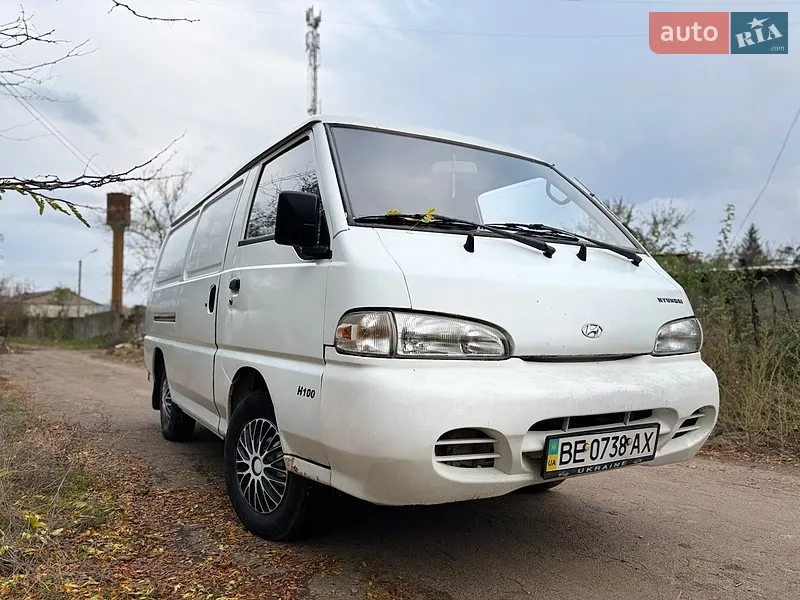 Hyundai H 100