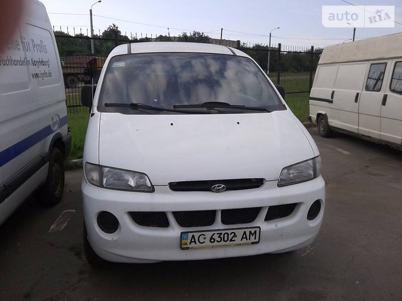 Минивэн Hyundai H-1 1999 в Луцке