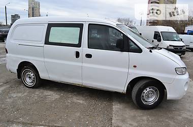 Минивэн Hyundai H-1 2004 в Киеве