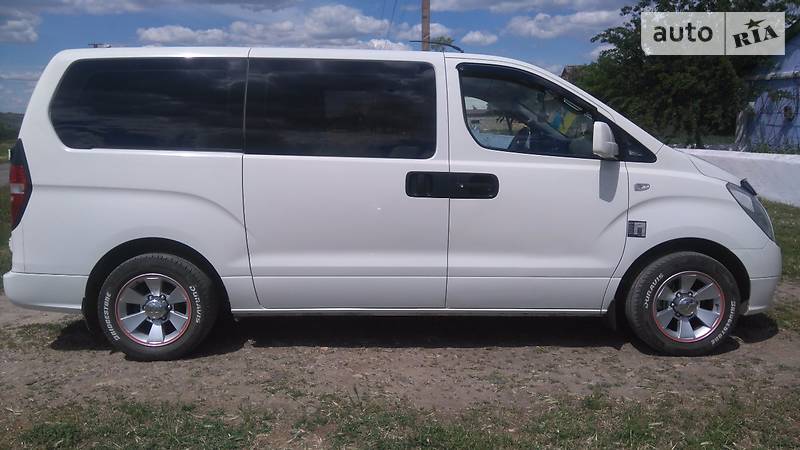Мінівен Hyundai H-1 2009 в Одесі