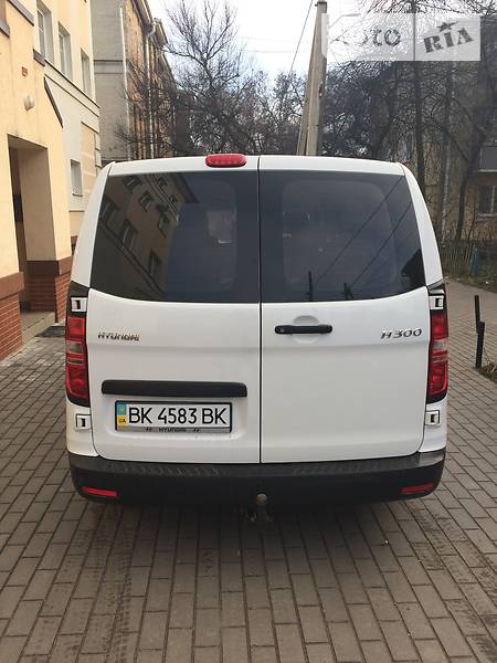 Минивэн Hyundai H-1 2008 в Ровно