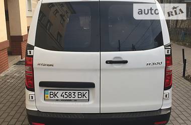 Минивэн Hyundai H-1 2008 в 