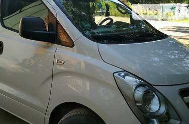 Вантажопасажирський фургон Hyundai H-1 2012 в Полтаві