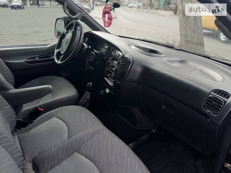 Мінівен Hyundai H-1 2005 в Миколаєві