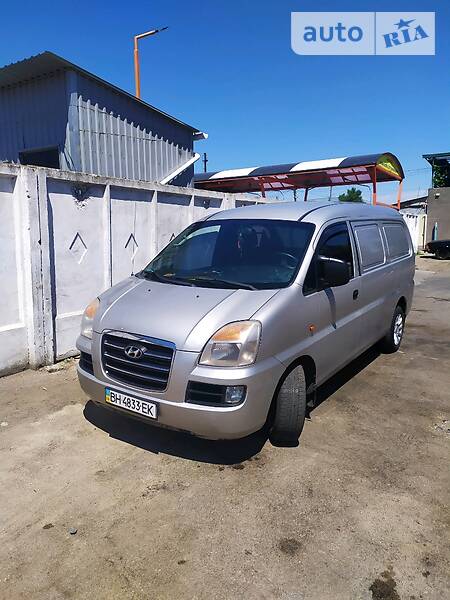 Грузопассажирский фургон Hyundai H-1 2005 в Одессе