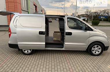 Минивэн Hyundai H-1 2009 в Виноградове