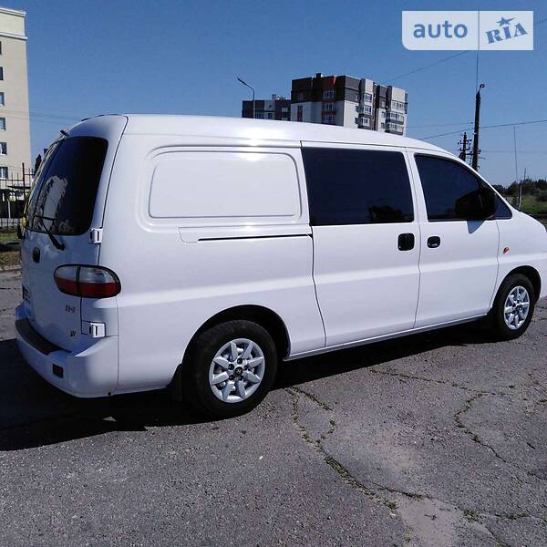 Мінівен Hyundai H-1 2007 в Миколаєві