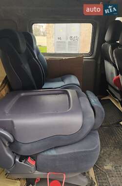 Мінівен Hyundai H-1 2005 в Волочиську
