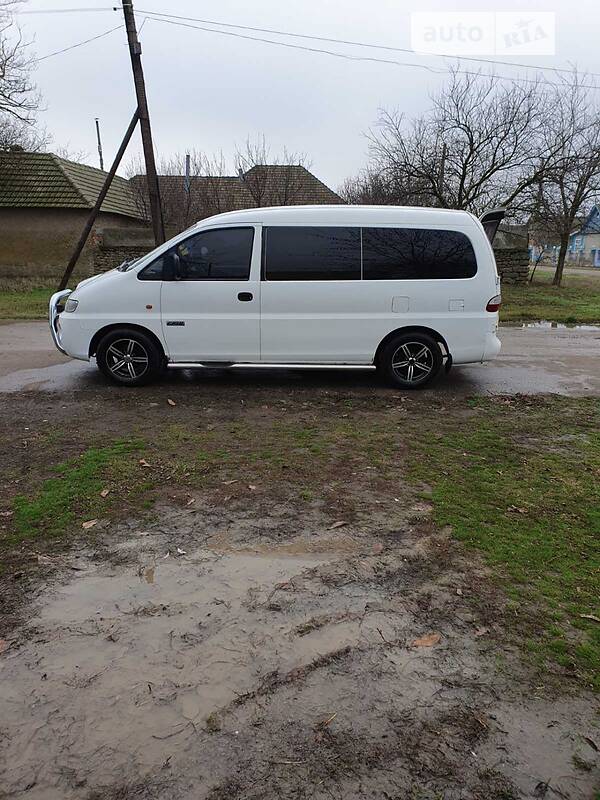 Минивэн Hyundai H-1 2006 в Килии