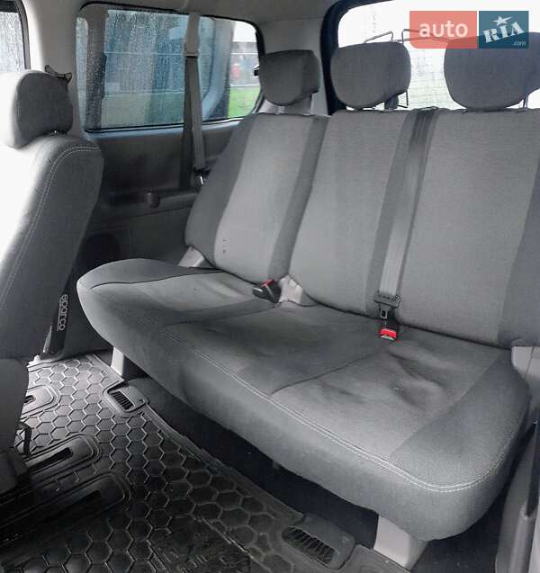 Минивэн Hyundai H-1 2008 в Запорожье