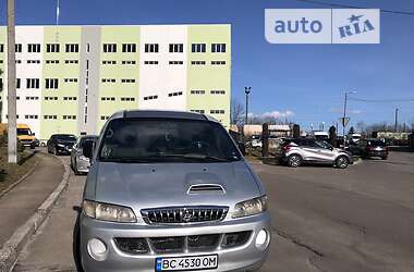 Грузопассажирский фургон Hyundai H-1 2004 в 
