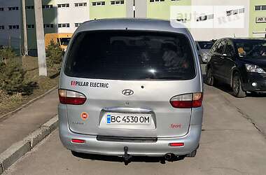 Грузопассажирский фургон Hyundai H-1 2004 в 