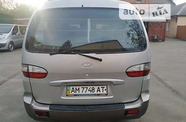 Минивэн Hyundai H-1 2006 в 