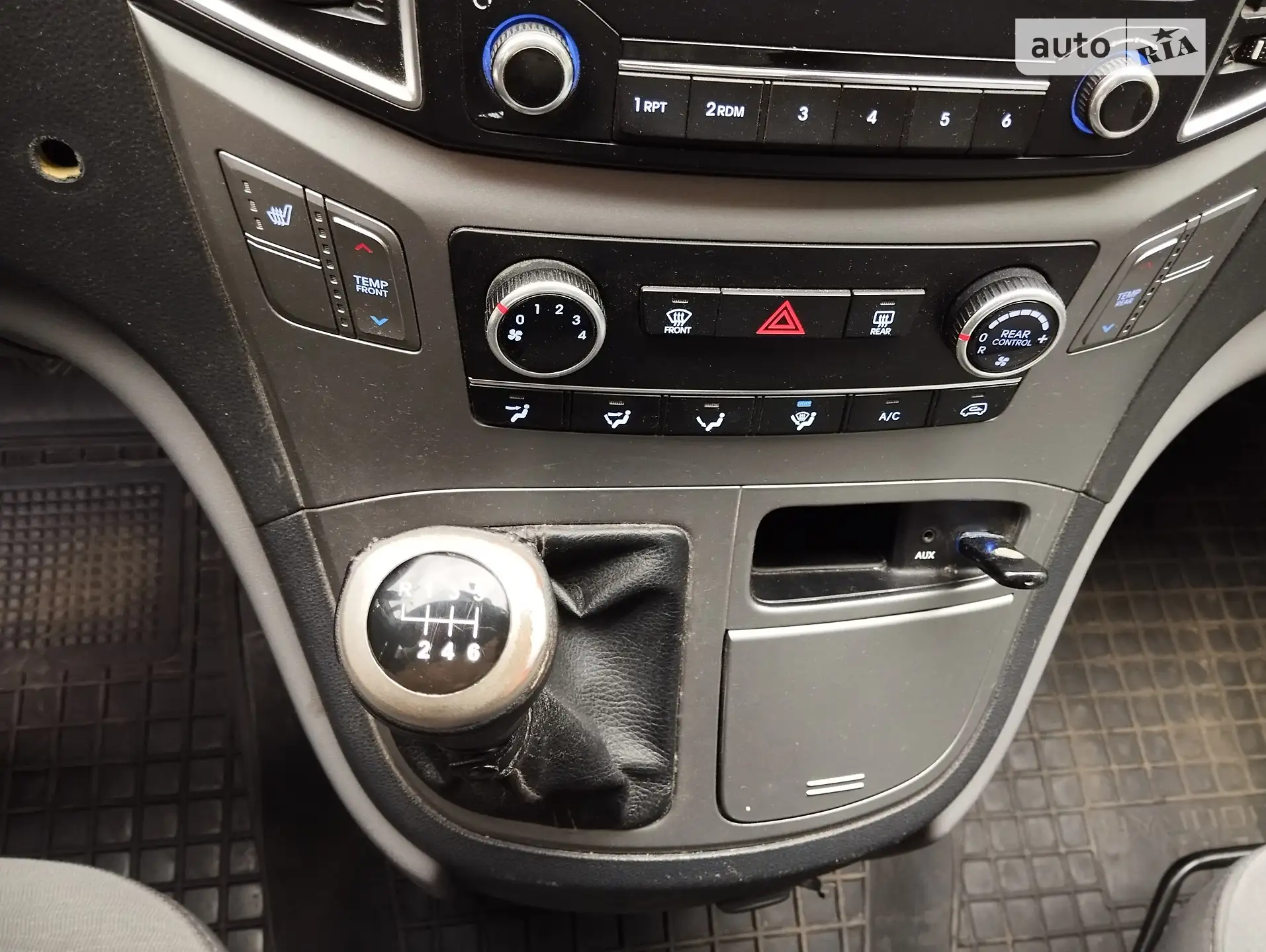 2015 Hyundai Starex (H-1) - мініатюра 14