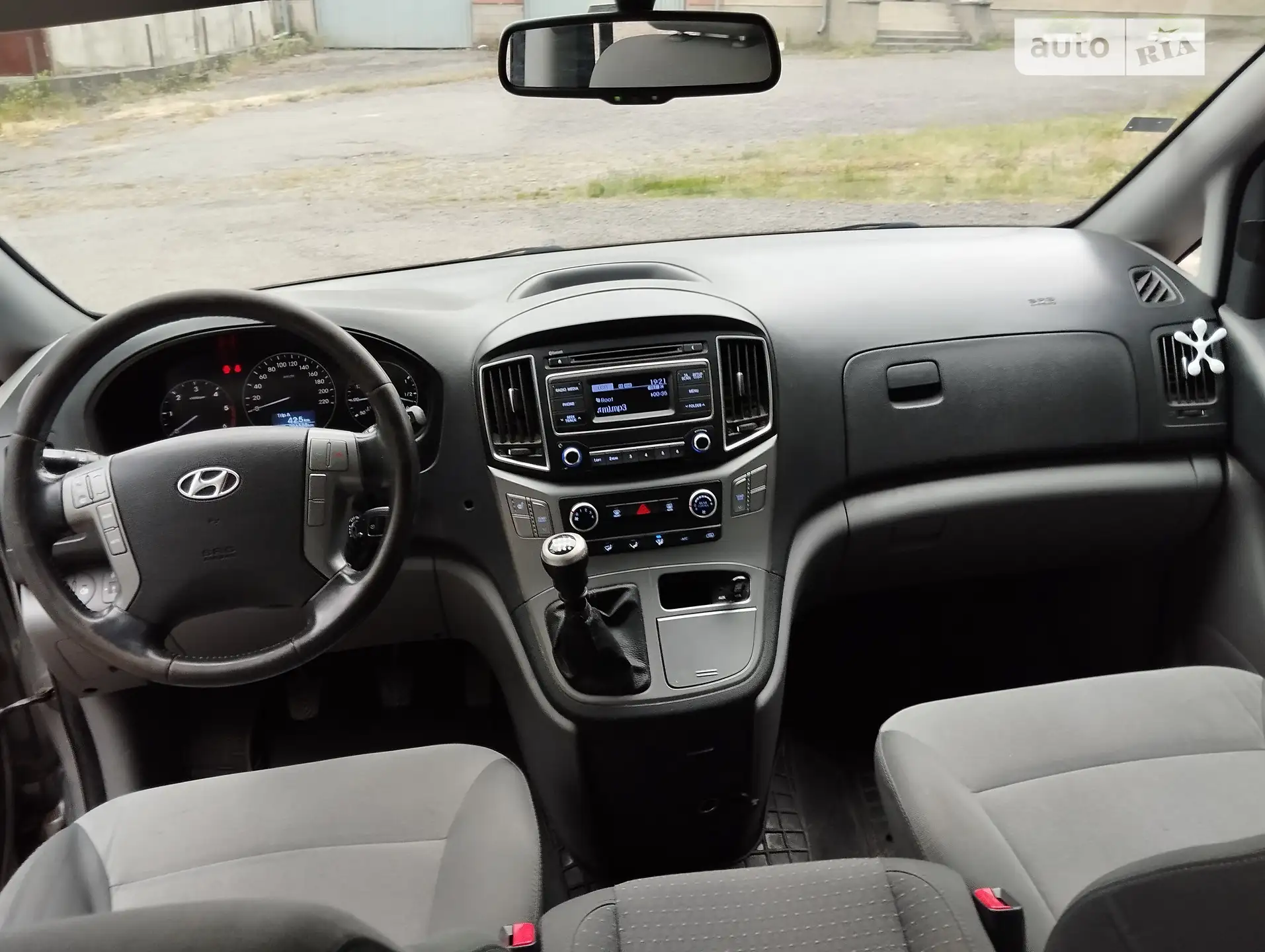 2015 Hyundai Starex (H-1) - мініатюра 4