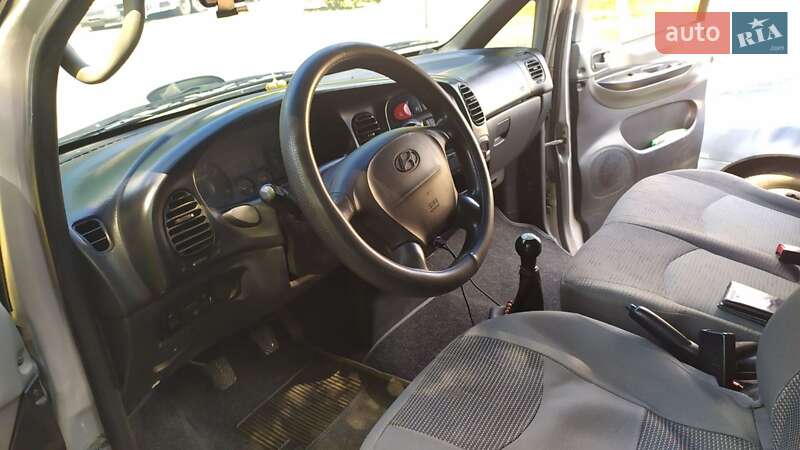 Минивэн Hyundai H-1 2006 в Кривом Роге