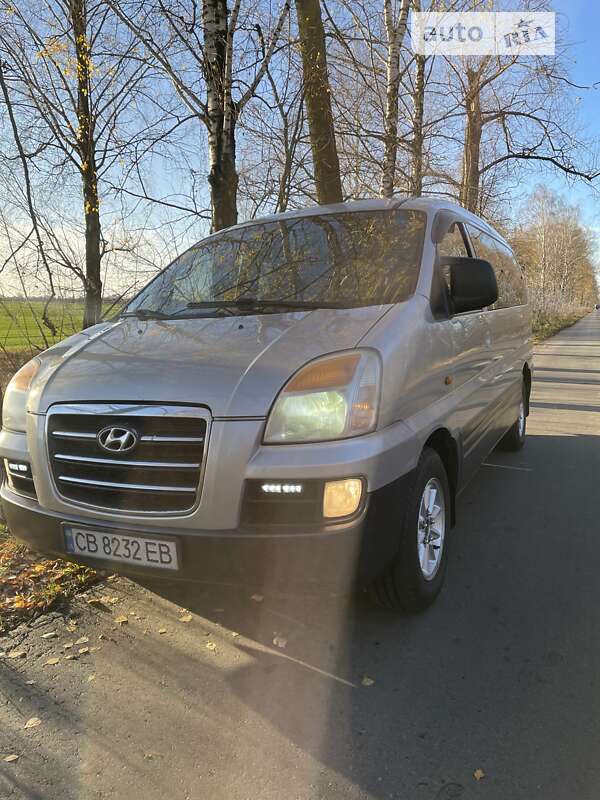 Минивэн Hyundai H-1 2006 в Мене