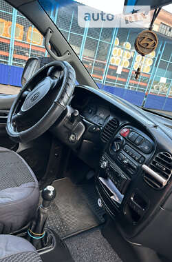 Минивэн Hyundai H-1 2007 в 