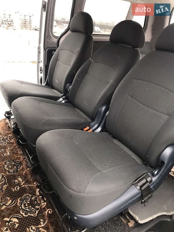 Минивэн Hyundai H-1 2008 в Дубровице фото 10 Минивэн Hyundai H-1 2008 в Дубровице