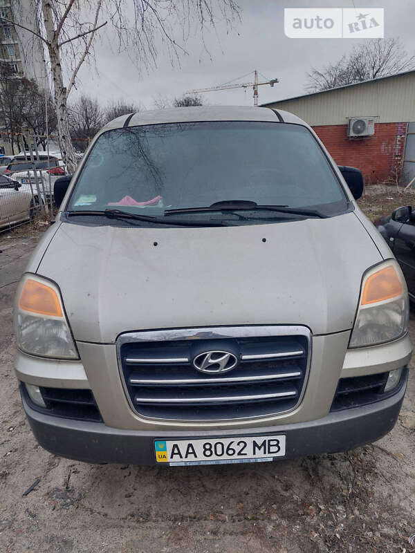 Минивэн Hyundai H-1 2007 в Киеве