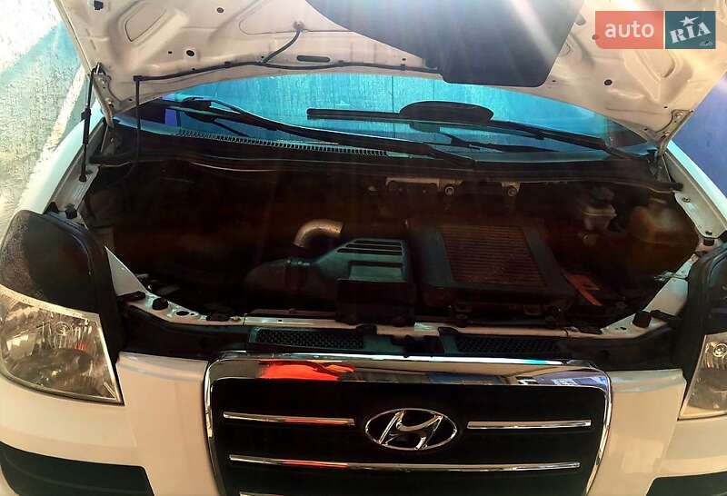 Минивэн Hyundai H-1 2007 в Одессе