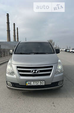 Минивэн Hyundai H-1 2013 в Днепре