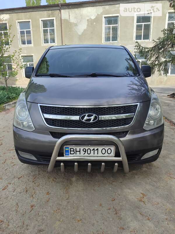 Минивэн Hyundai H-1 2012 в Одессе