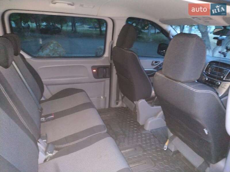 Минивэн Hyundai H-1 2016 в Одессе