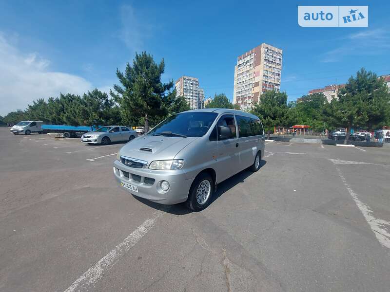 Минивэн Hyundai H-1 2004 в Одессе