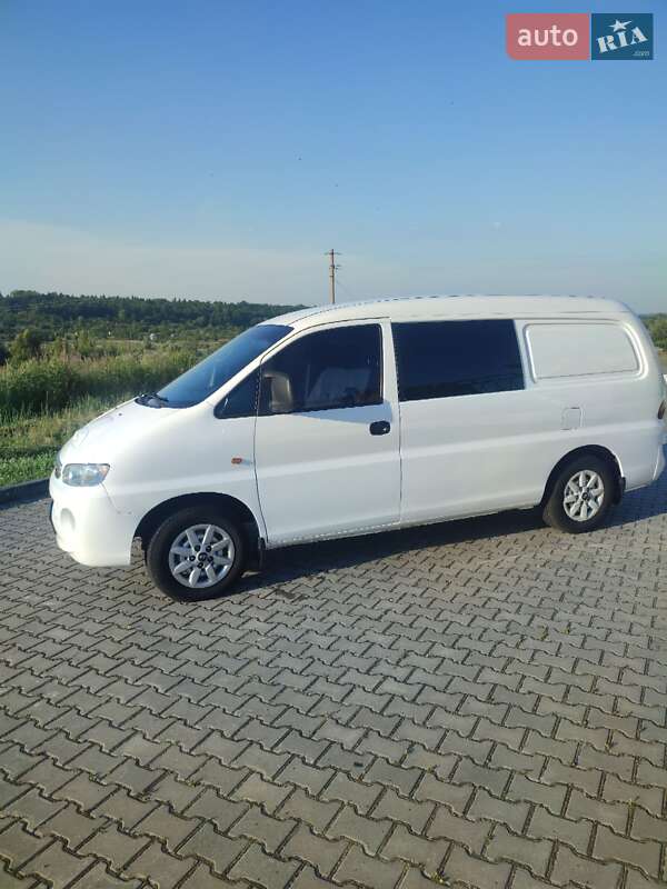 Минивэн Hyundai H-1 2007 в Дрогобыче