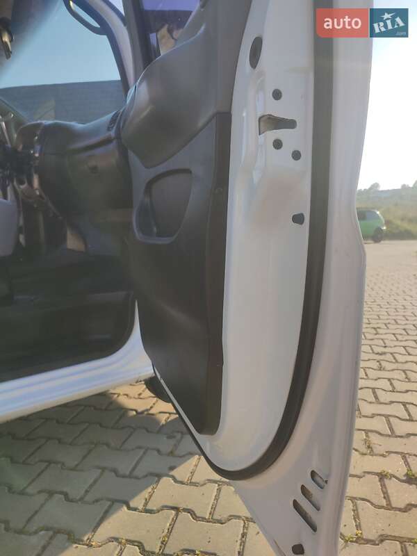 Минивэн Hyundai H-1 2007 в Дрогобыче фото 28 Минивэн Hyundai H-1 2007 в Дрогобыче