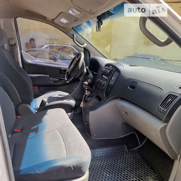 Грузовой фургон Hyundai H-1 2012 в Киеве