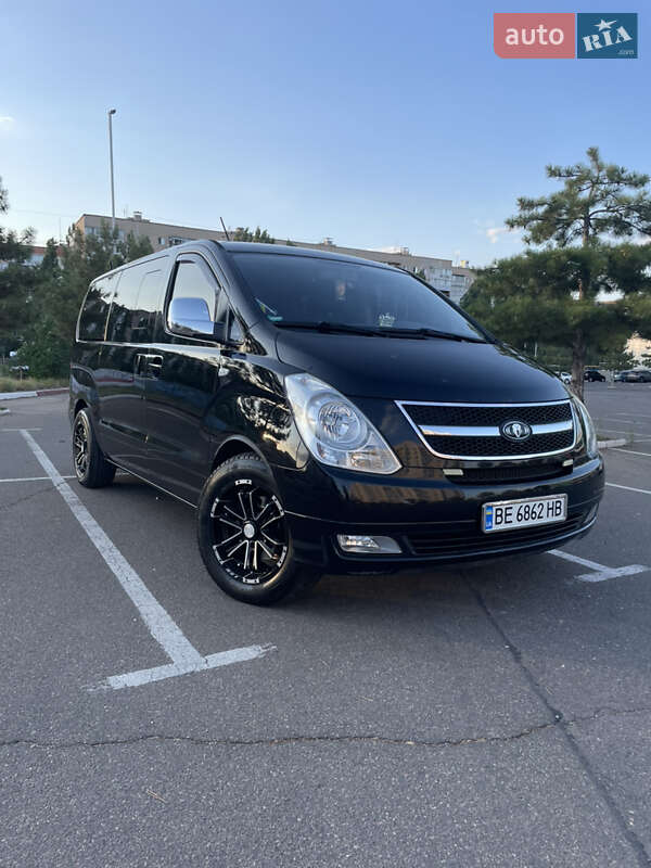 Мінівен Hyundai H-1 2012 в Миколаєві