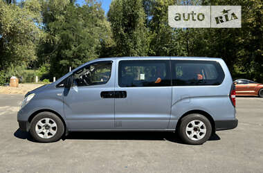 Мінівен Hyundai H-1 2008 в Макарові