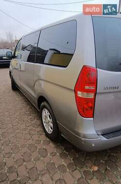 Минивэн Hyundai H-1 2012 в 