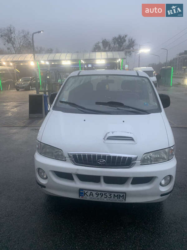 Вантажний фургон Hyundai H-1 2007 в Києві фото 7 Вантажний фургон Hyundai H-1 2007 в Києві
