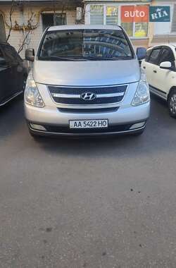 Мінівен Hyundai H-1 2008 в Києві