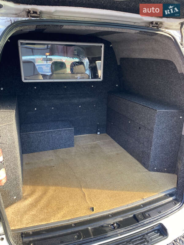 Грузовой фургон Hyundai H-1 2007 в Одессе фото 11 Грузовой фургон Hyundai H-1 2007 в Одессе