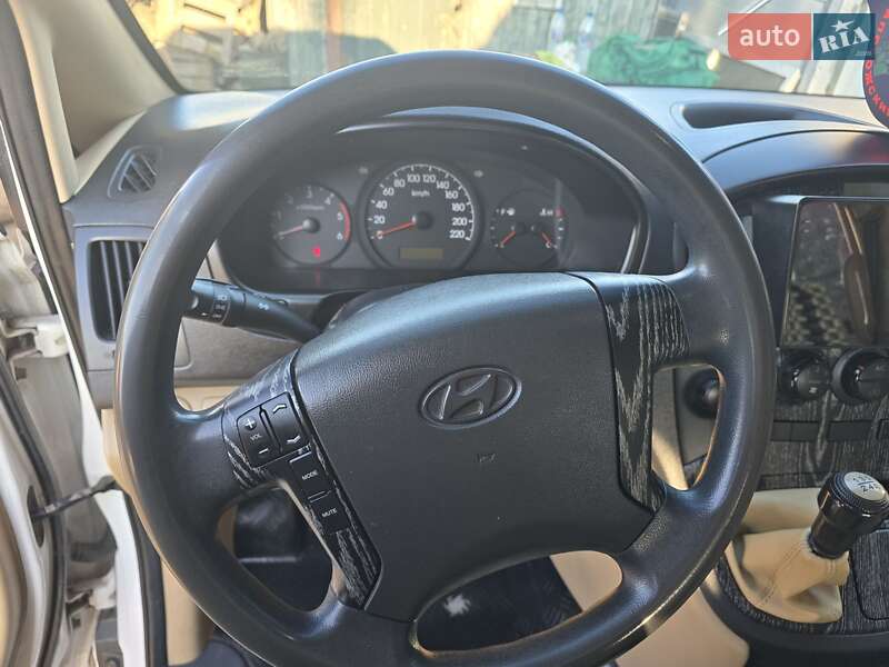 Минивэн Hyundai H-1 2012 в Одессе фото 17 Минивэн Hyundai H-1 2012 в Одессе