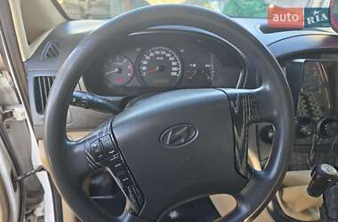 Минивэн Hyundai H-1 2012 в 