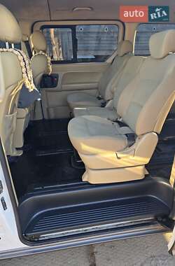 Минивэн Hyundai H-1 2012 в 