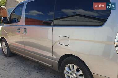 Минивэн Hyundai H-1 2019 в 