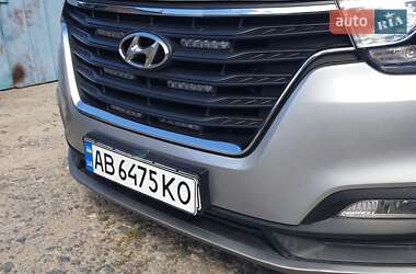 Минивэн Hyundai H-1 2019 в 