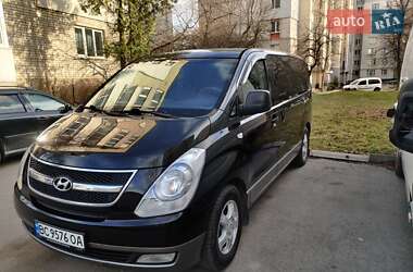 Минивэн Hyundai H-1 2010 в 