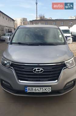Минивэн Hyundai H-1 2019 в 
