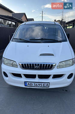 Минивэн Hyundai H-1 2005 в 