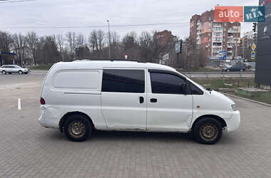 Грузовой фургон Hyundai H-1 2004 в 
