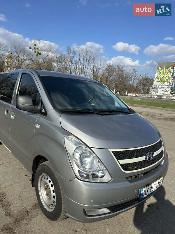 Минивэн Hyundai H-1 2010 в Чугуеве
