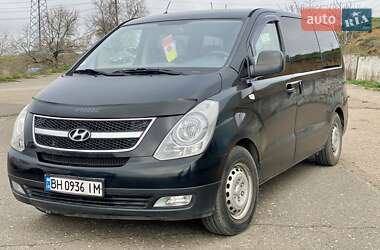 Минивэн Hyundai H-1 2010 в 