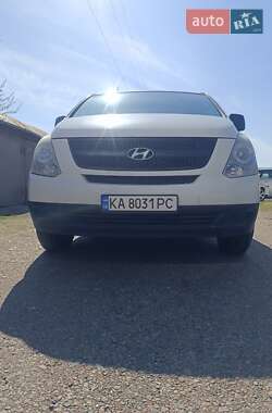 Минивэн Hyundai H-1 2011 в 
